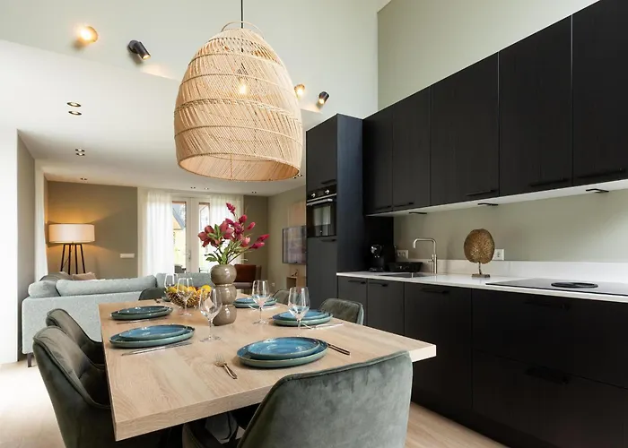 Bos Met Hottub & Sauna | 8 Personen - Valley Wekerom