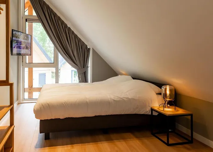 Bos Met Hottub & Sauna | 8 Personen - Valley *