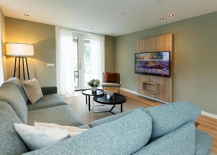 Bos Met Hottub & Sauna | 8 Personen - Valley Wekerom