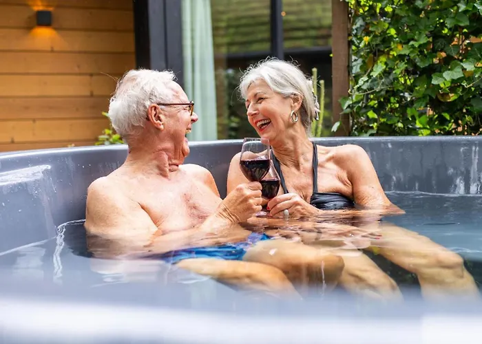 Bos Met Hottub & Sauna | 8 Personen - Valley Tatil Evi Wekerom