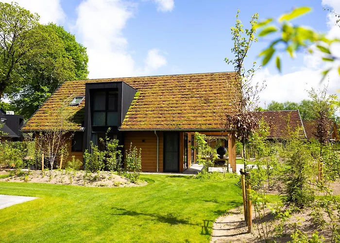 Bos Met Hottub & Sauna | 8 Personen - Valley בית נופש